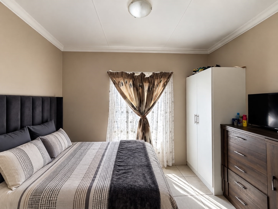 To Let 3 Bedroom Property for Rent in Terra Nova Mpumalanga