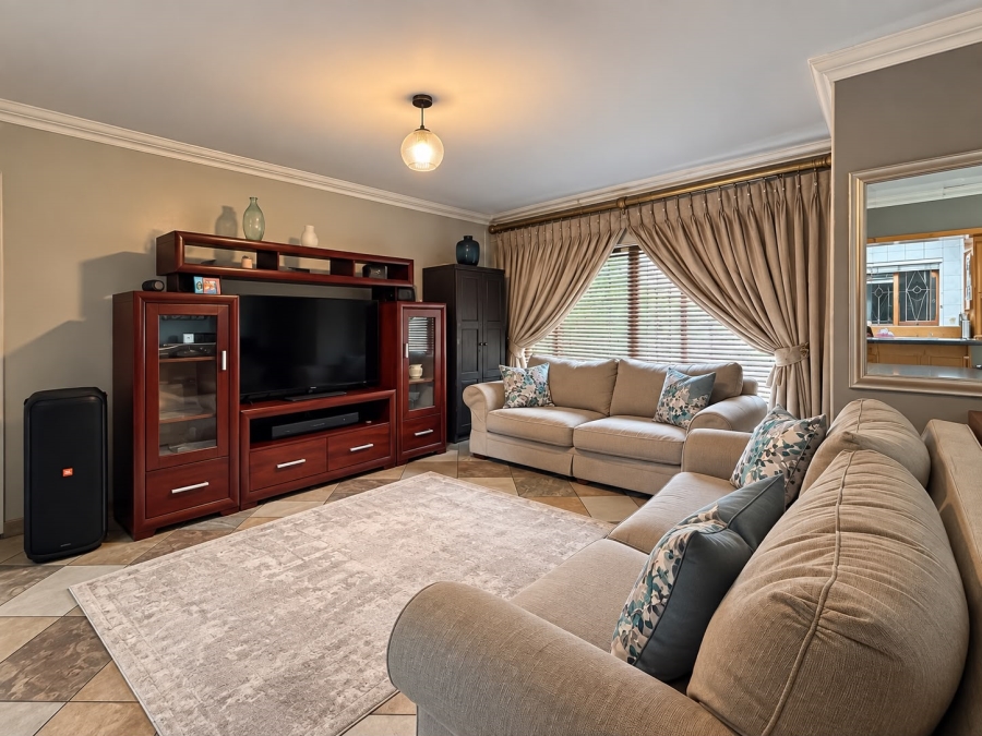3 Bedroom Property for Sale in Secunda Mpumalanga