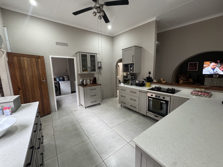 5 Bedroom Property for Sale in Barberton Mpumalanga