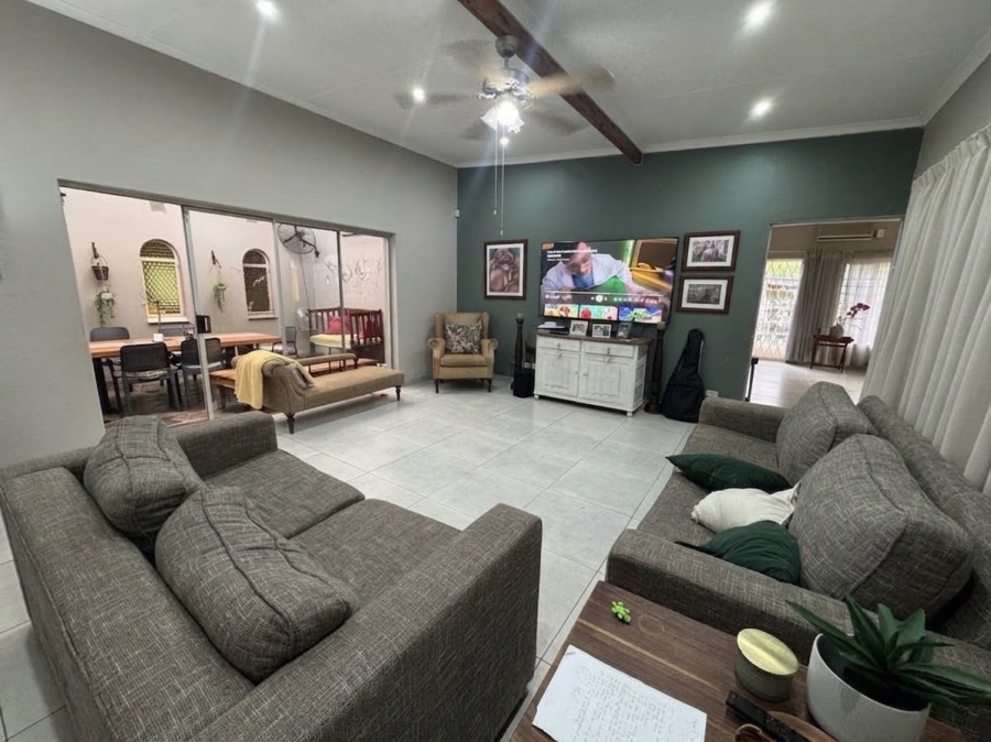 5 Bedroom Property for Sale in Barberton Mpumalanga