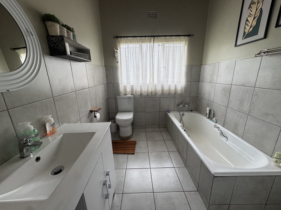 5 Bedroom Property for Sale in Barberton Mpumalanga