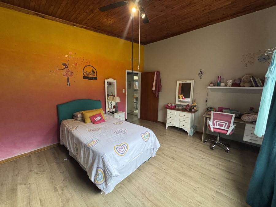 5 Bedroom Property for Sale in Barberton Mpumalanga