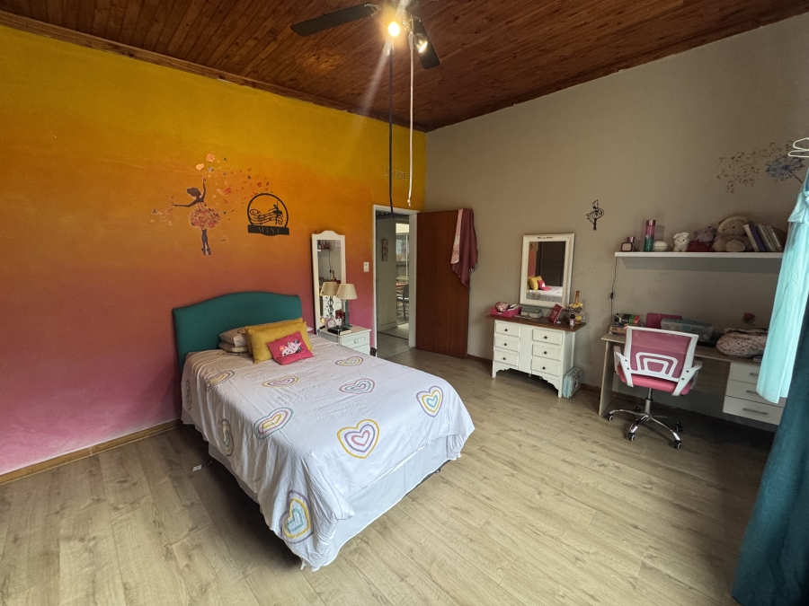 5 Bedroom Property for Sale in Barberton Mpumalanga