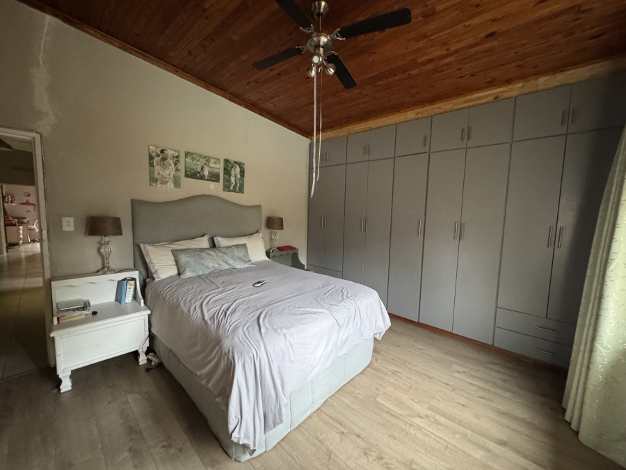 5 Bedroom Property for Sale in Barberton Mpumalanga