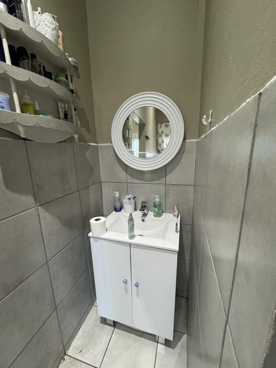 5 Bedroom Property for Sale in Barberton Mpumalanga