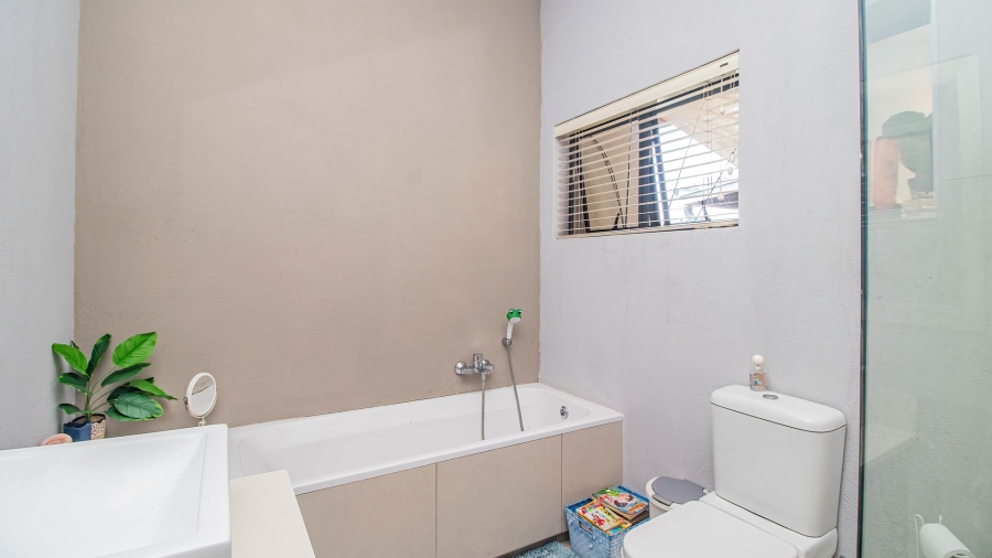 4 Bedroom Property for Sale in The Rest Nature Estate Mpumalanga
