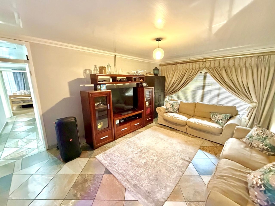 3 Bedroom Property for Sale in Secunda Mpumalanga