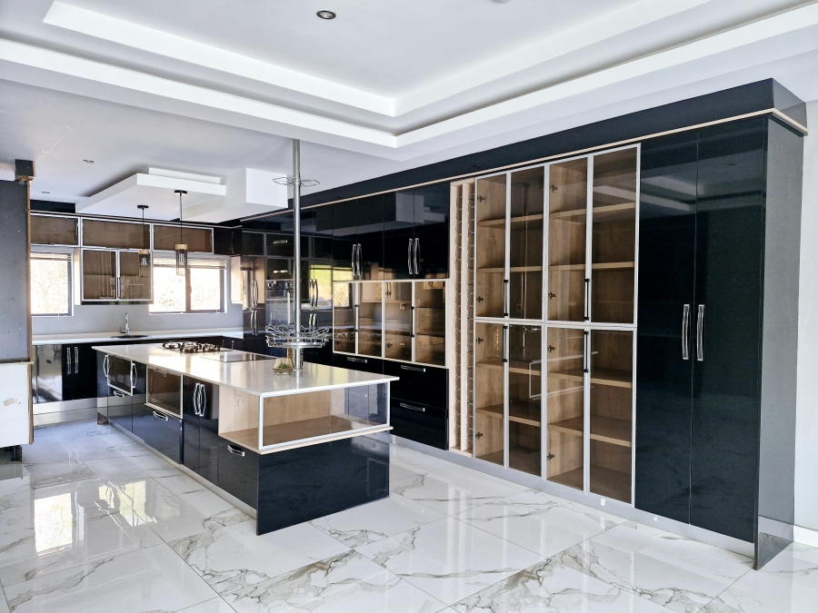 6 Bedroom Property for Sale in Drum Rock Mpumalanga