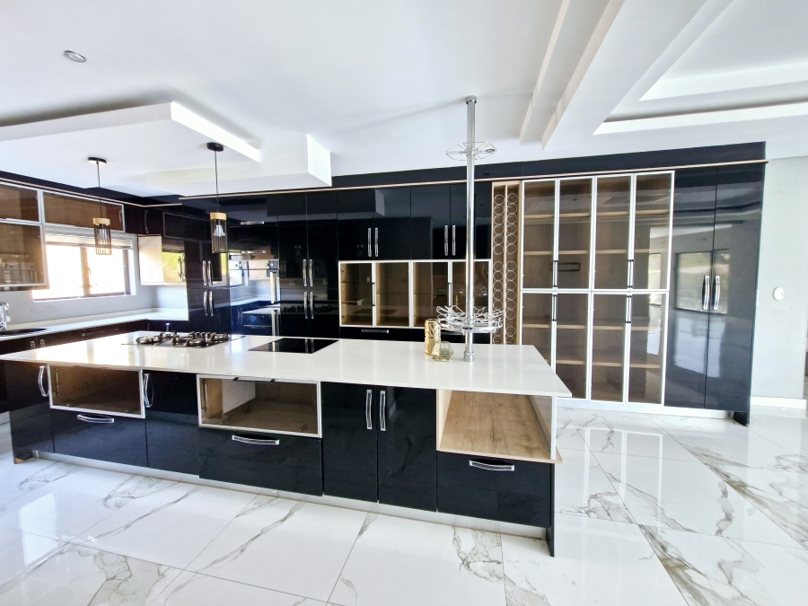 6 Bedroom Property for Sale in Drum Rock Mpumalanga