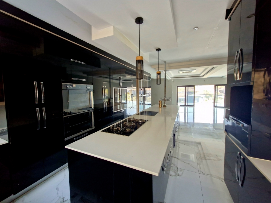 6 Bedroom Property for Sale in Drum Rock Mpumalanga