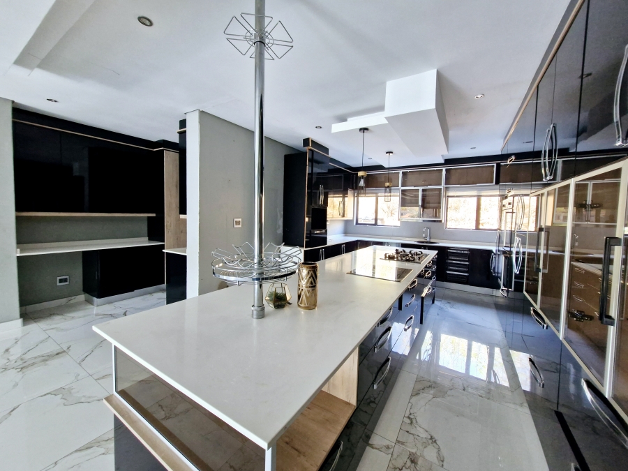 6 Bedroom Property for Sale in Drum Rock Mpumalanga