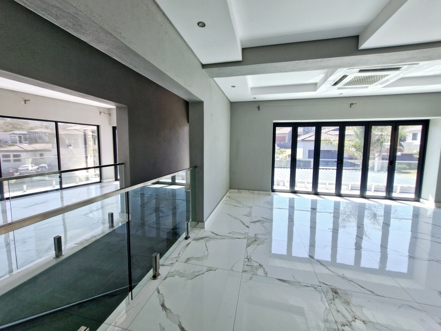 6 Bedroom Property for Sale in Drum Rock Mpumalanga
