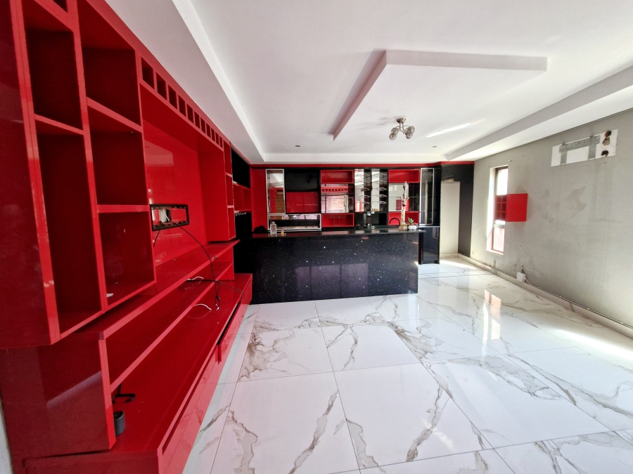 6 Bedroom Property for Sale in Drum Rock Mpumalanga