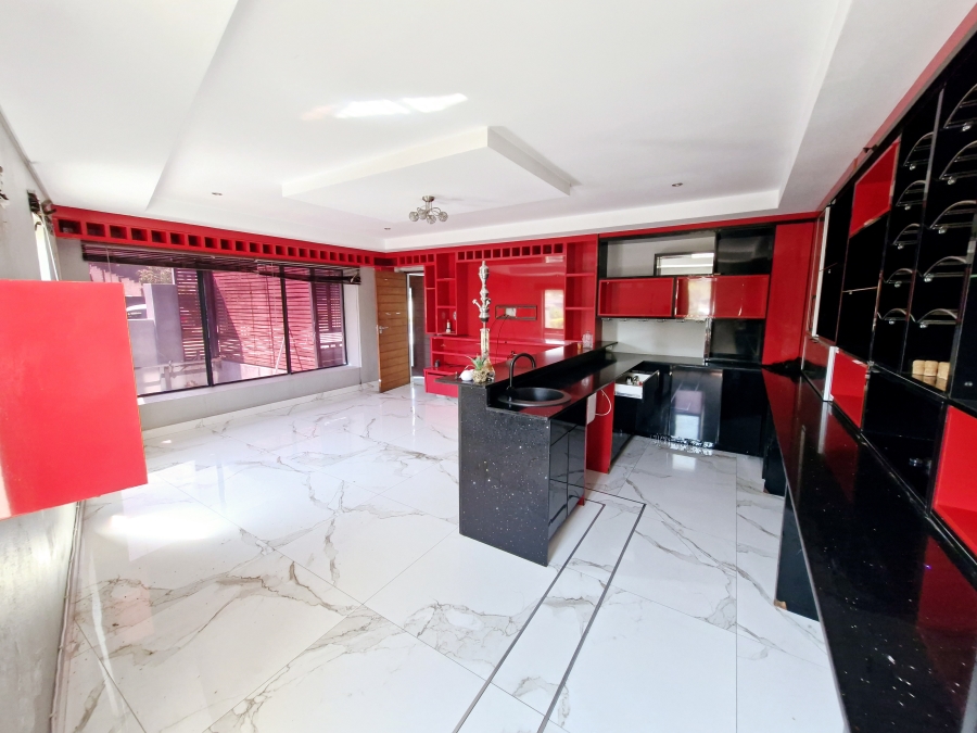 6 Bedroom Property for Sale in Drum Rock Mpumalanga