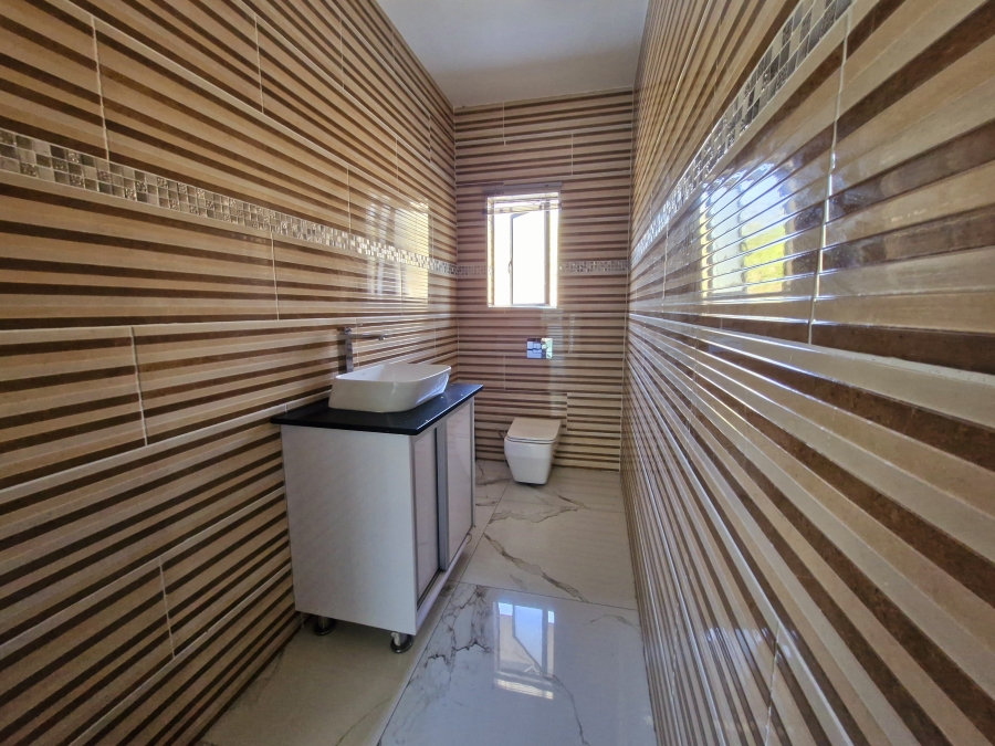 6 Bedroom Property for Sale in Drum Rock Mpumalanga