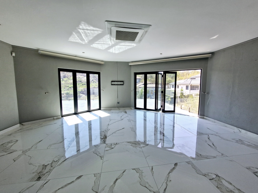 6 Bedroom Property for Sale in Drum Rock Mpumalanga