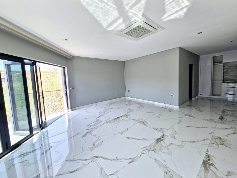 6 Bedroom Property for Sale in Drum Rock Mpumalanga