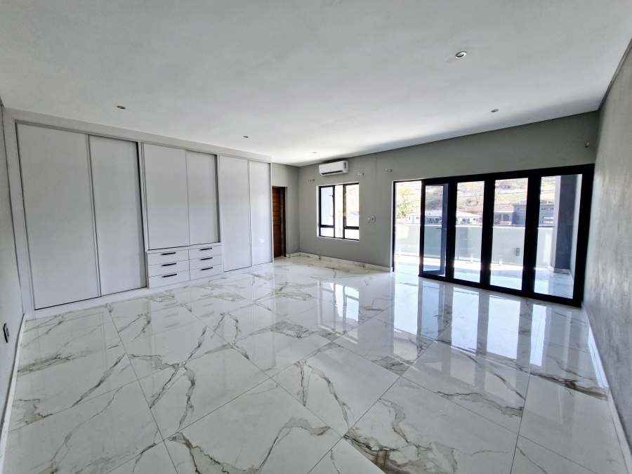 6 Bedroom Property for Sale in Drum Rock Mpumalanga
