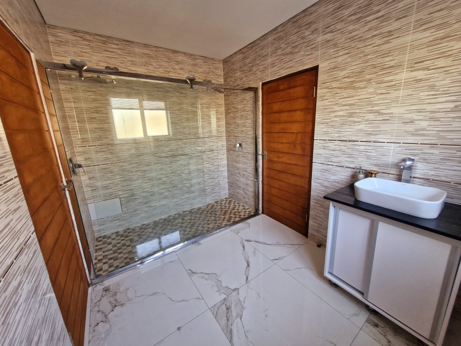 6 Bedroom Property for Sale in Drum Rock Mpumalanga
