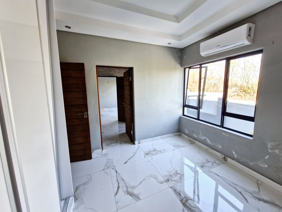 6 Bedroom Property for Sale in Drum Rock Mpumalanga