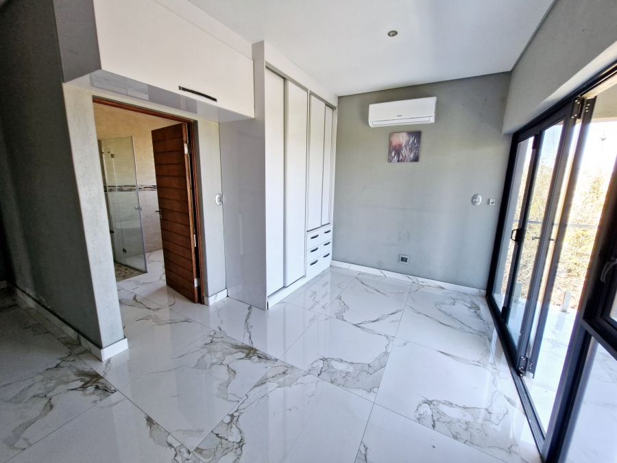 6 Bedroom Property for Sale in Drum Rock Mpumalanga