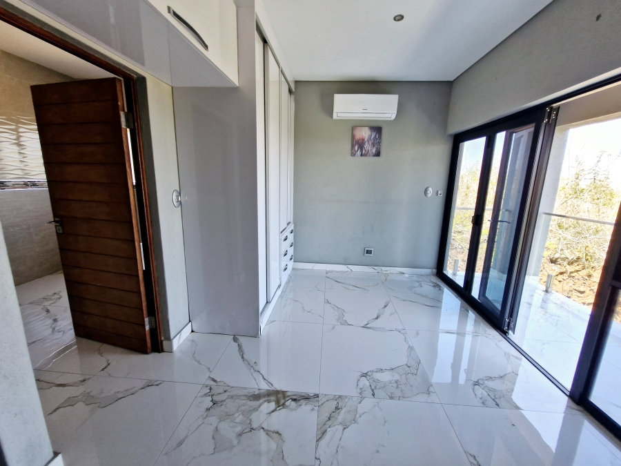 6 Bedroom Property for Sale in Drum Rock Mpumalanga