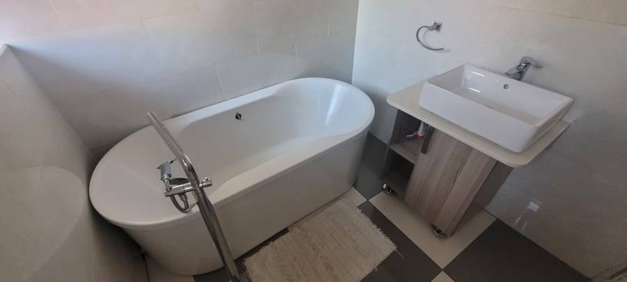 4 Bedroom Property for Sale in Gholfsig Mpumalanga