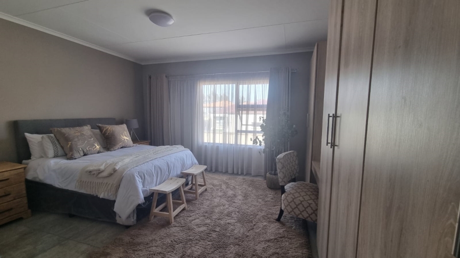 3 Bedroom Property for Sale in Jackaroo Park Mpumalanga