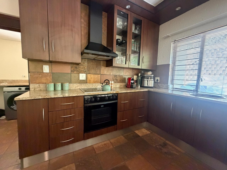3 Bedroom Property for Sale in Nelspruit Ext 11 Mpumalanga