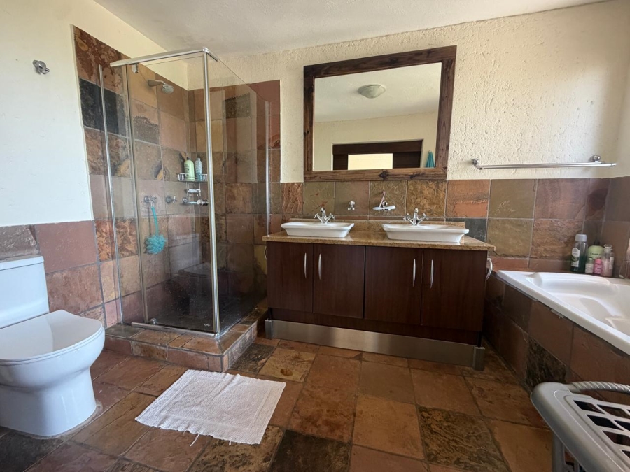 3 Bedroom Property for Sale in Nelspruit Ext 11 Mpumalanga