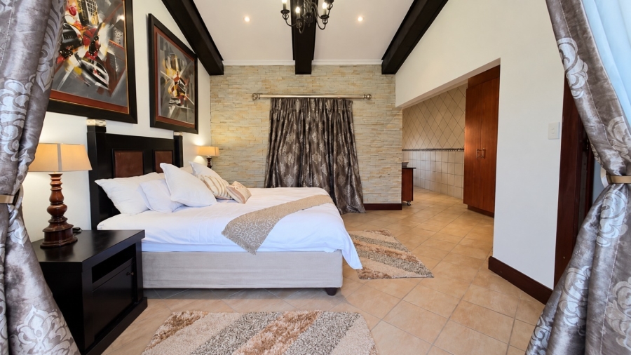 5 Bedroom Property for Sale in Machadodorp Mpumalanga