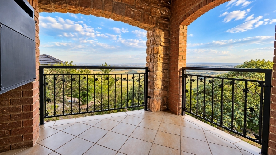 5 Bedroom Property for Sale in Machadodorp Mpumalanga