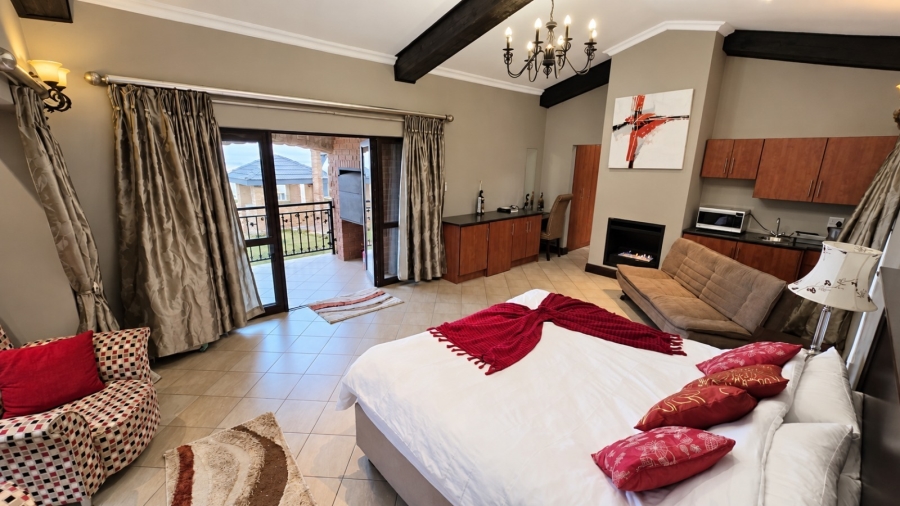 5 Bedroom Property for Sale in Machadodorp Mpumalanga
