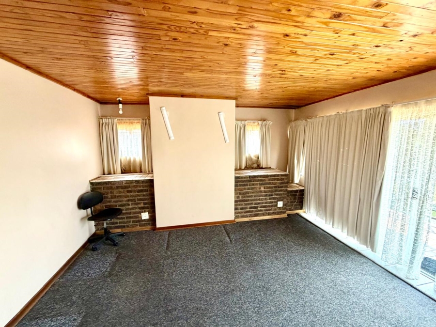 4 Bedroom Property for Sale in Kinross Mpumalanga