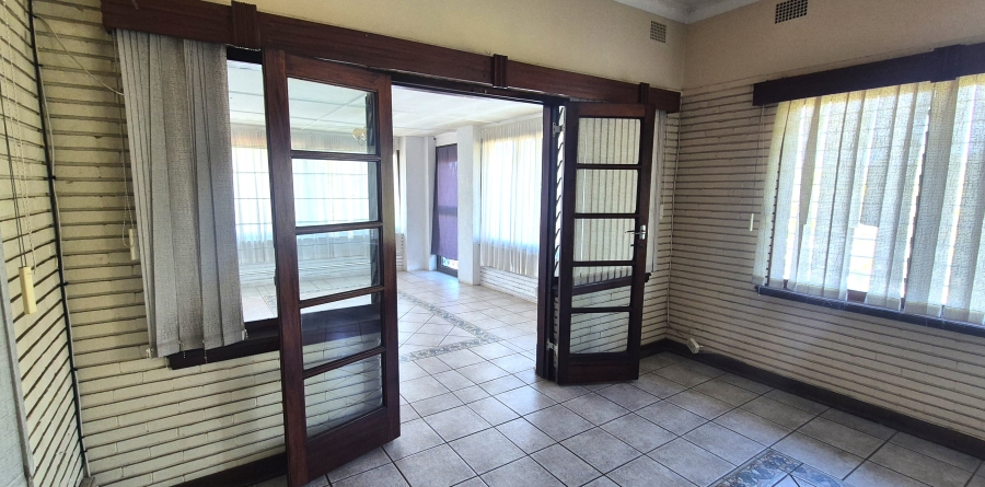 4 Bedroom Property for Sale in Nelspruit Ext 2 Mpumalanga