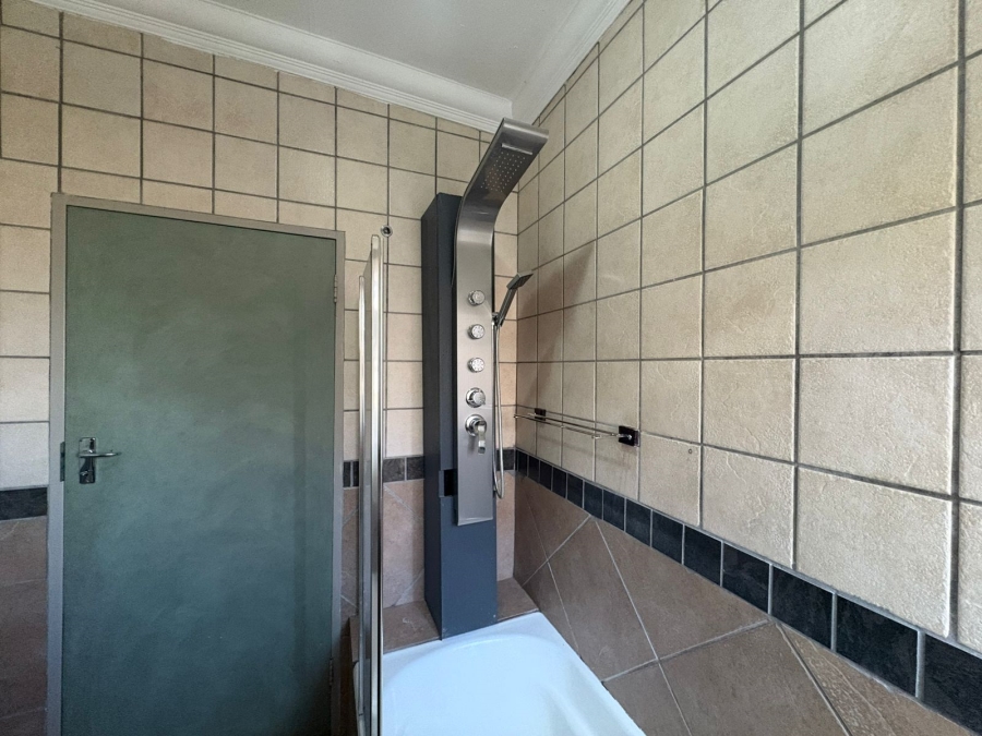 To Let 1 Bedroom Property for Rent in Gholfsig Mpumalanga