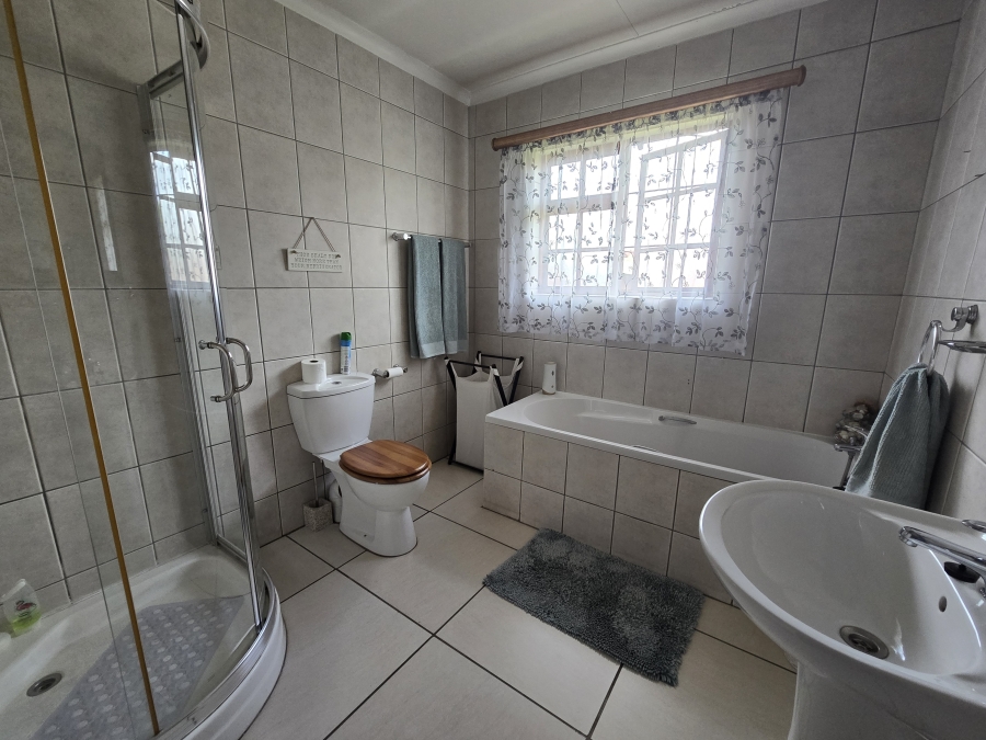 3 Bedroom Property for Sale in Gholfsig Mpumalanga