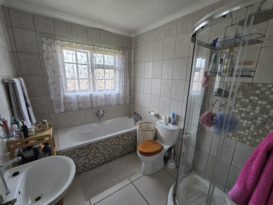 3 Bedroom Property for Sale in Gholfsig Mpumalanga