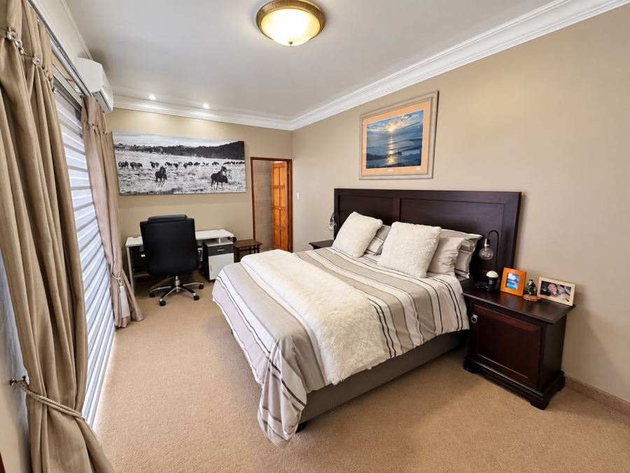5 Bedroom Property for Sale in Ben Fleur Mpumalanga