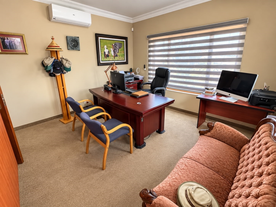 5 Bedroom Property for Sale in Ben Fleur Mpumalanga