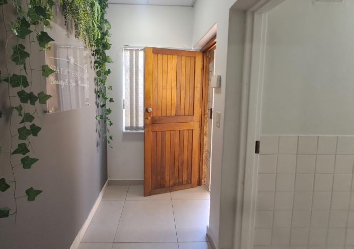 To Let Commercial Property for Rent in Sonheuwel Mpumalanga