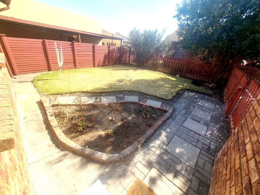 To Let 2 Bedroom Property for Rent in Secunda Mpumalanga