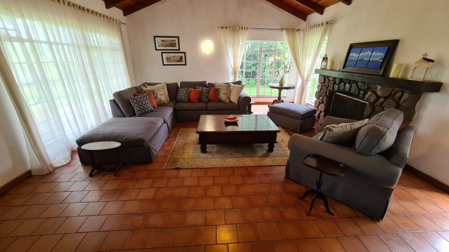 6 Bedroom Property for Sale in White River Mpumalanga