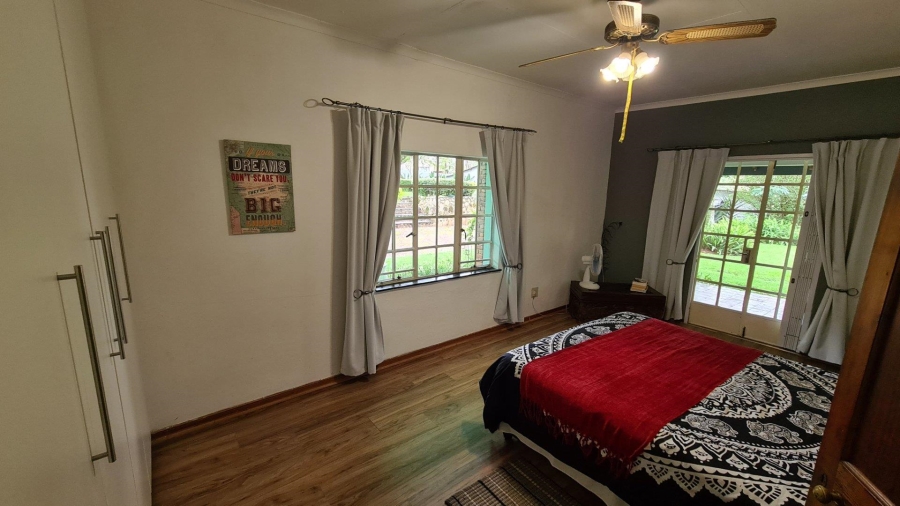 6 Bedroom Property for Sale in White River Mpumalanga