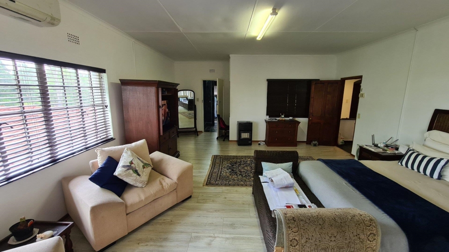 6 Bedroom Property for Sale in White River Mpumalanga