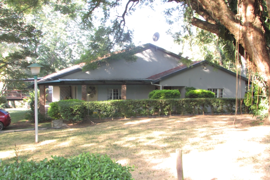6 Bedroom Property for Sale in White River Mpumalanga