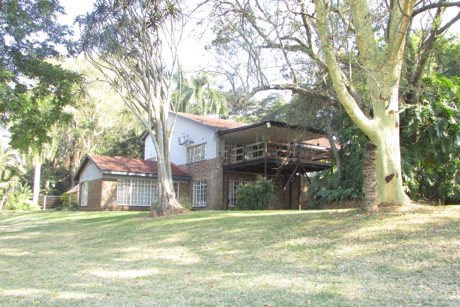 6 Bedroom Property for Sale in White River Mpumalanga