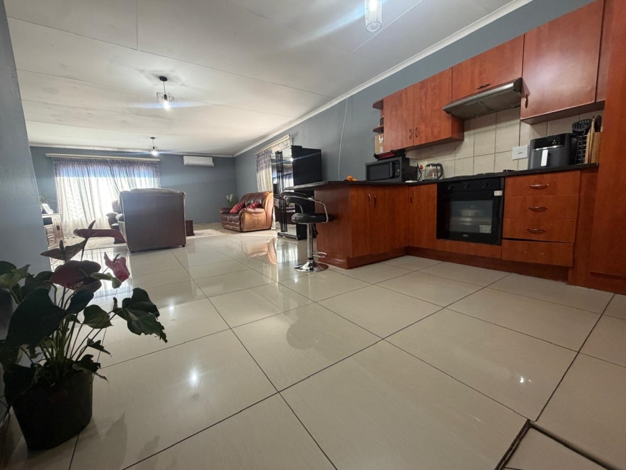 3 Bedroom Property for Sale in Stonehenge Mpumalanga