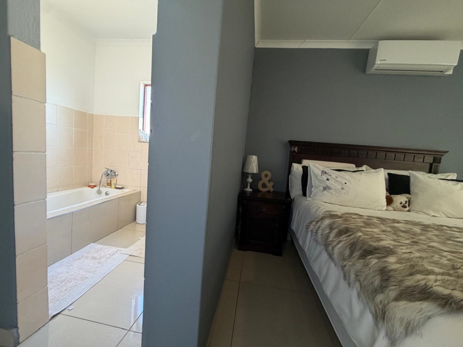 3 Bedroom Property for Sale in Stonehenge Mpumalanga