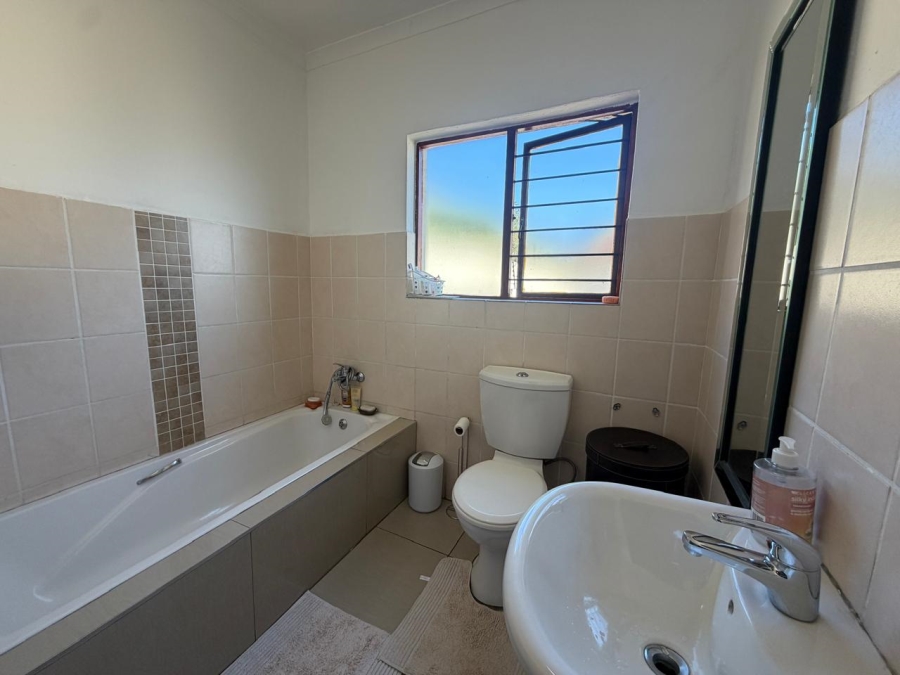 3 Bedroom Property for Sale in Stonehenge Mpumalanga